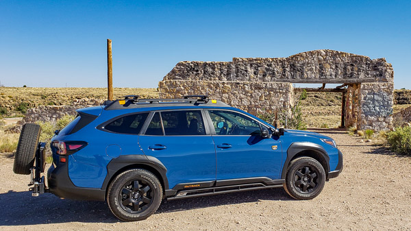 Two Guns roadside attraction